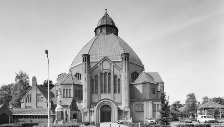 koepelkerk zwartwit