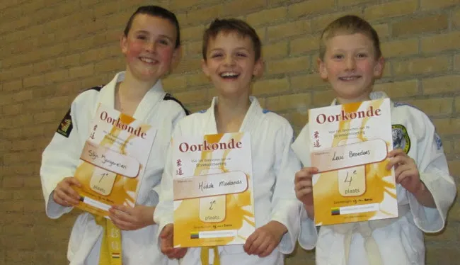 llknhvubwq28wsrcoirbf1hyt judi234