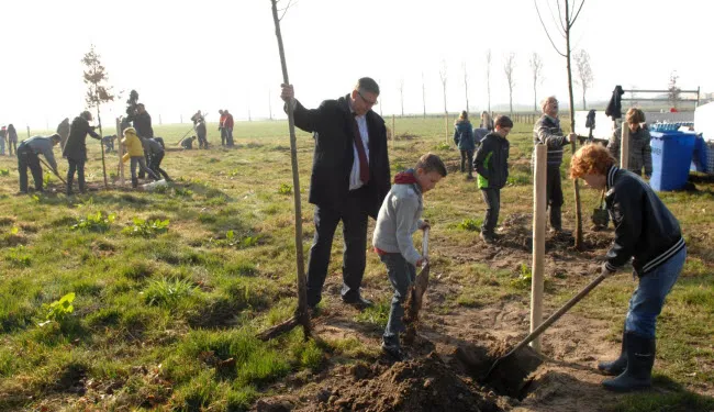 nfzh7jfgyq3n8krz1aew3cgsm boomfeestdag1