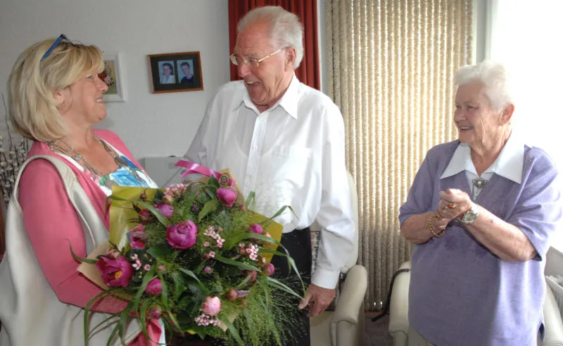 oclt2r7wgh2si1pk4vw0nrclb leemans1