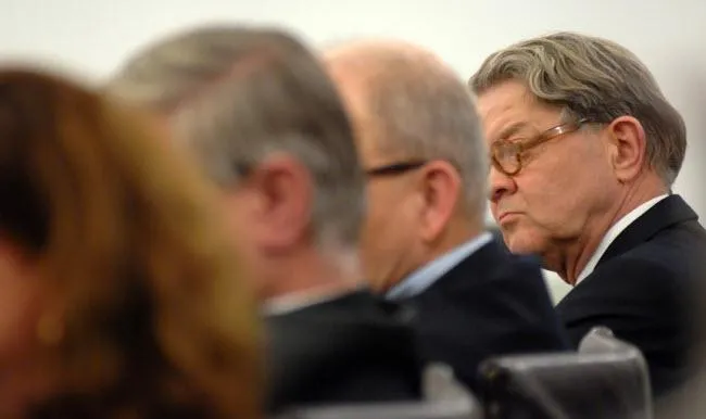 om98sx1ewnuy04cwdi9rt85vp velt