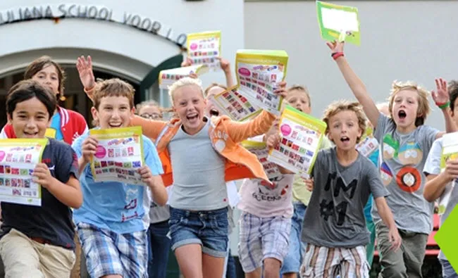 q8i9yl1qsfhytark727msk540 kinderpostzegels