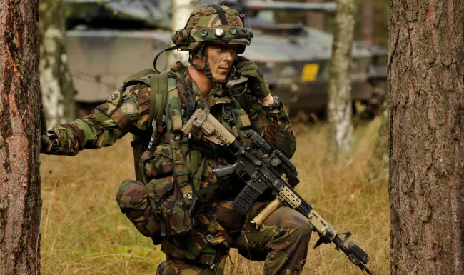 qrurscjmp7fzf4atopzle006v landmacht