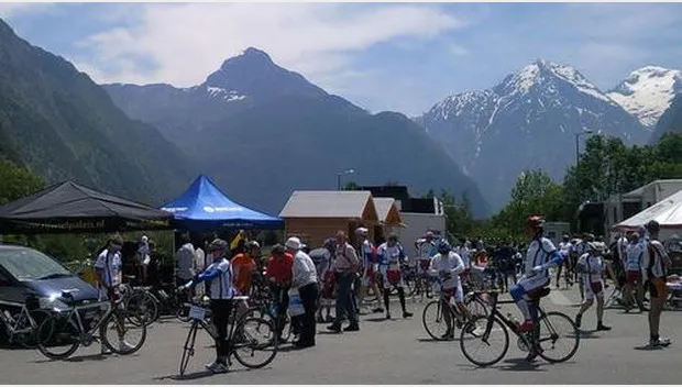 uql2943aj48uj6sfvcs65bgqg aantal deelnemers alpe dhuzes bijna gehalveerd 2