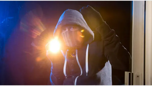 zobew2wgwvvcrk900thfr08nw inbreker 2