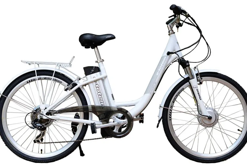 electric bikes 1531263 1280