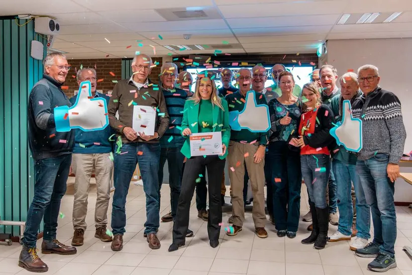 004-ondertekening-facet-seniorweb-iris-sijbom-fotografie-2025-ir107854-verbeterd-nr