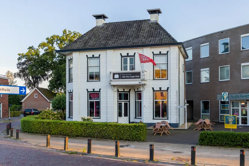 1-ontwerp-merchandise-voor-van-gogh-drenthe