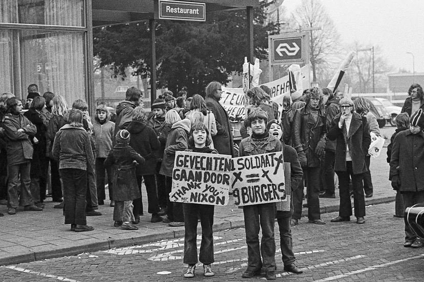 1972-januari-oid-emmen-vietnamdemonstratie-002b-foto-jaap-bekkema
