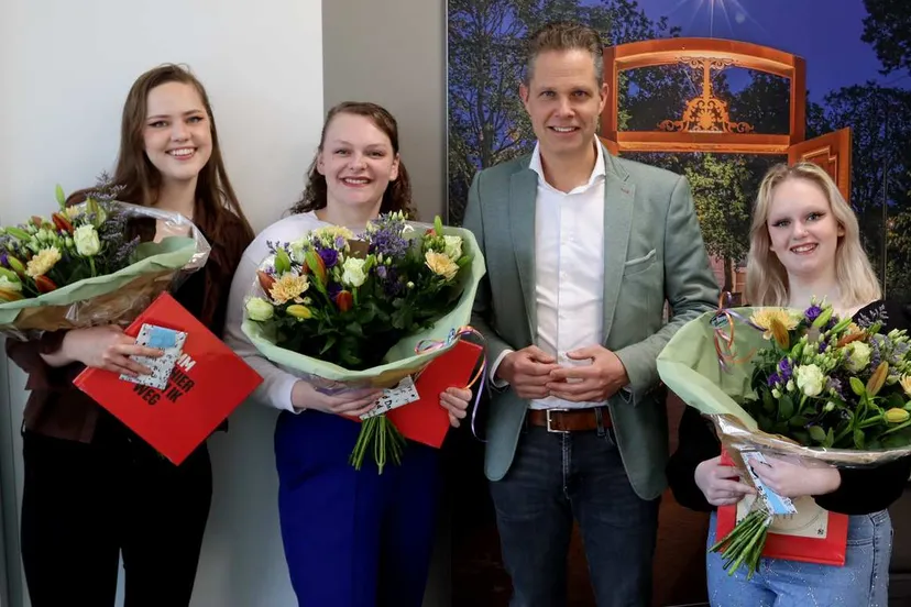 250326-huldiging-baton-twirling