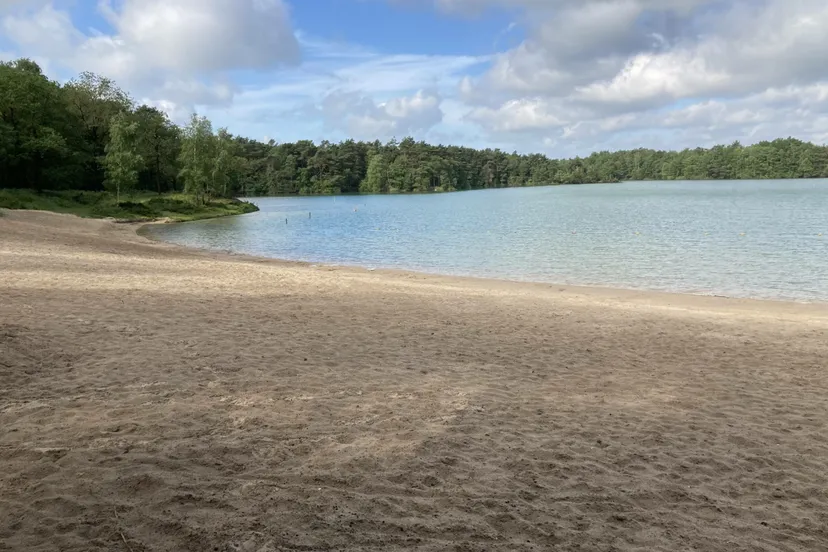 blauwe-meer-1-sanne-van-gemrden-scaled-1