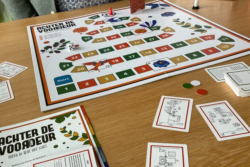 bordspel-achter-de-voordeur