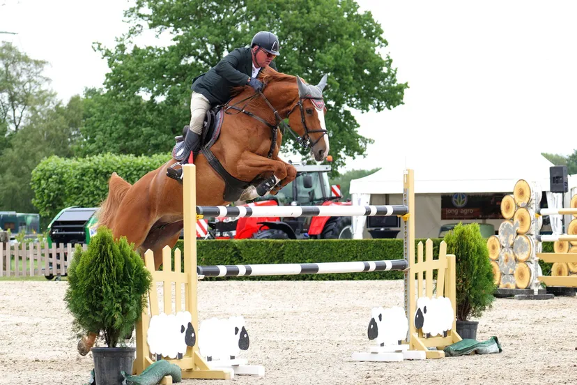 ch-albert-zoer-met-jala-foto-hans-khoe