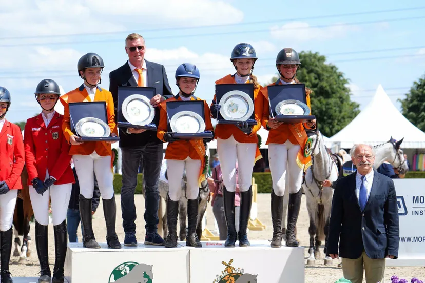 ch-nederlands-team-children-02-foto-hans-khoe-scaled