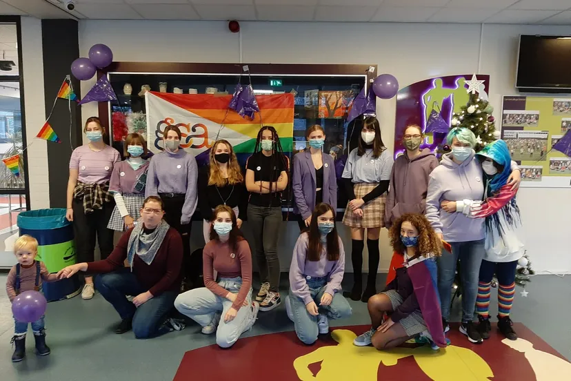 emmen-carmelcollege-paarse-vrijdag