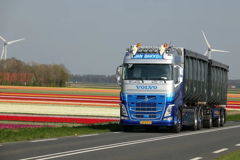 emmen-vrachtwagen-pixabay