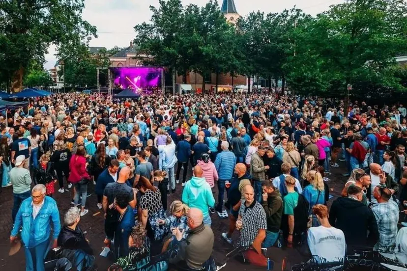 hema-plein-cest-la-vie-met-logo