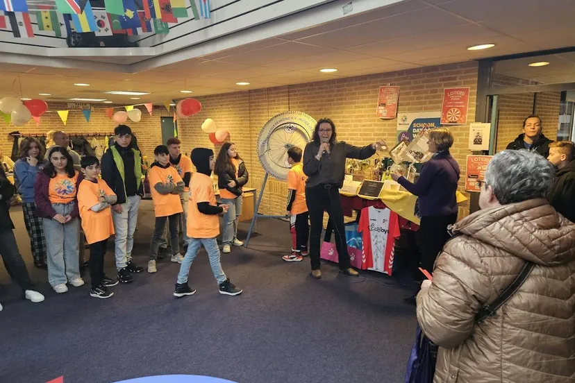 hoogeveen-wolfsbos-actiemarkt4-files