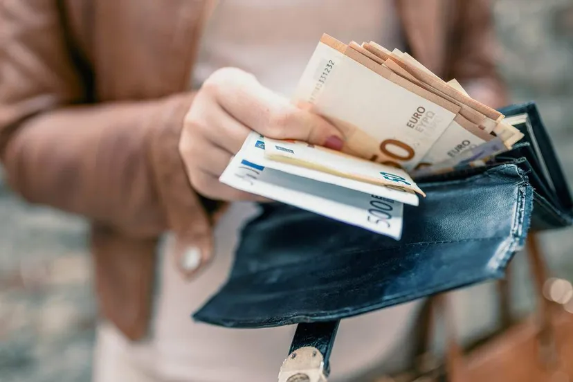 istock-geld-50-500-2