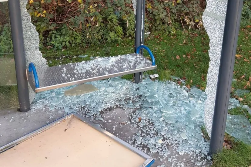 klazienaveen-koriander-bushokje-politie-2