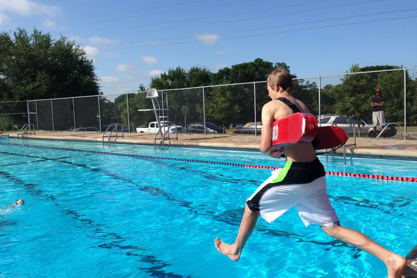 lifeguard-1129235-1920-pixabay