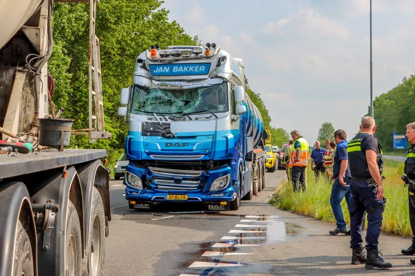 ongeval-vrachtwagen-emmen