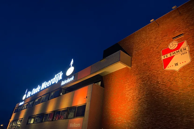 persbericht-de-oude-meerdijk-kleurt-oranje