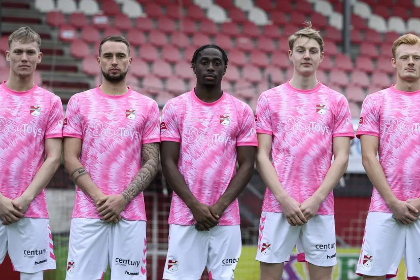 persbericht-fc-emmen-maakt-in-het-roze-een-muur-tegen-zaadbalkanker