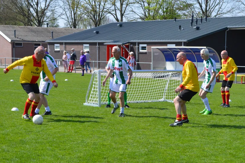 pn20042018-walking-football-koekange2