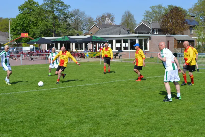 pn20042018-walking-football-koekange5-scaled