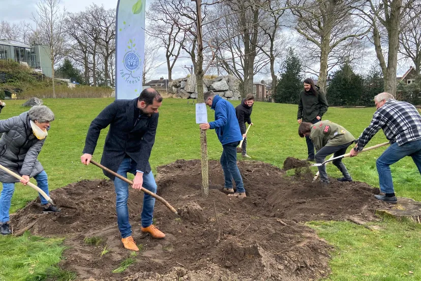 rensenpark-boom-soroptimisten-marchienbrons