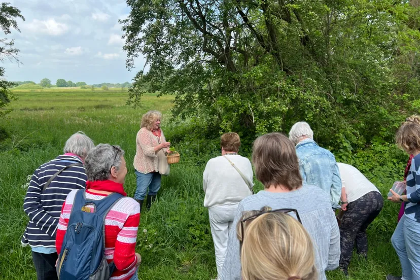 wildplukwandeling-olga-de-lange