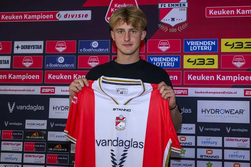PERSBERICHT FC EMMEN HUURT PHILIP SØNDERGAARD