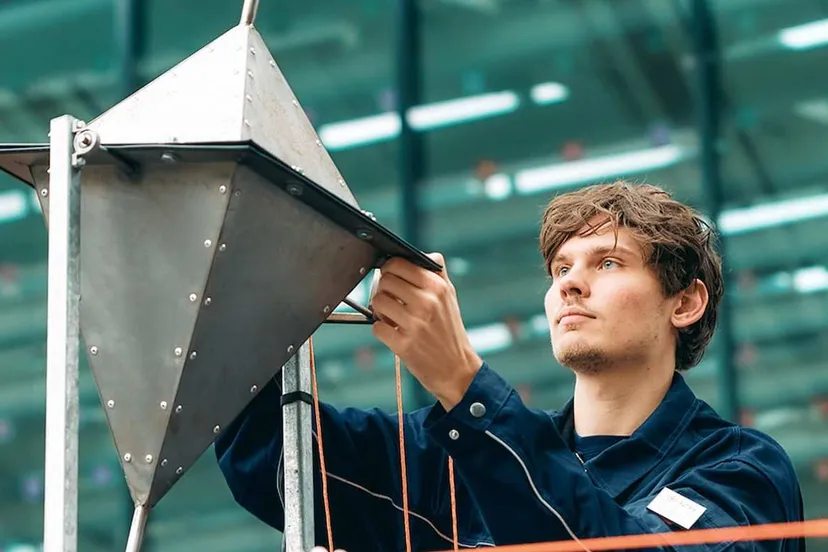 Staand - Portret Micha van der Molen - Credits Yorit Kluitman 15 (1)