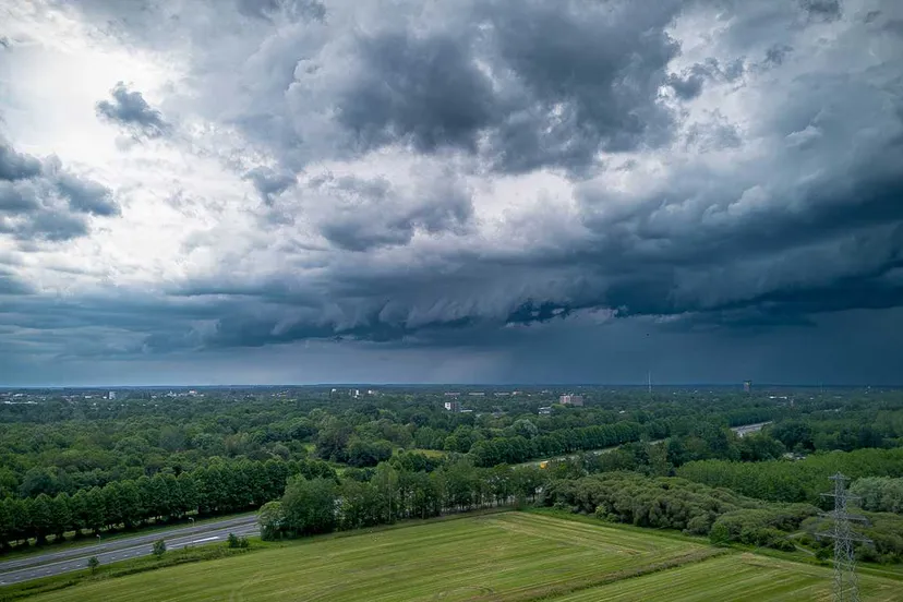 DJI_0810 onweer onweersbuien