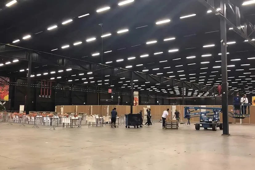 EXPOhall-1