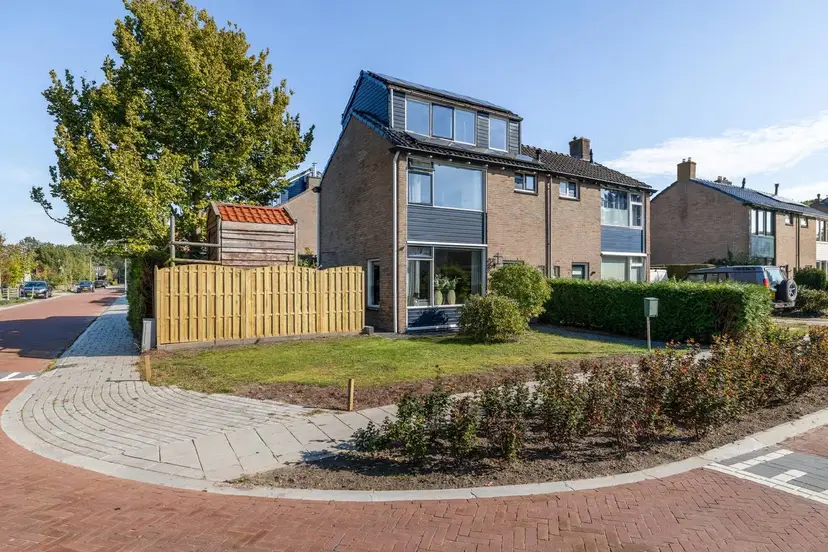 9471RX2a Kastanjelaan zuidlaren 385000 sinds 13-10-2026