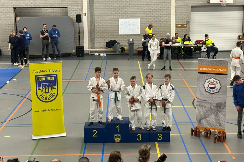 colin van loon tilburg 24