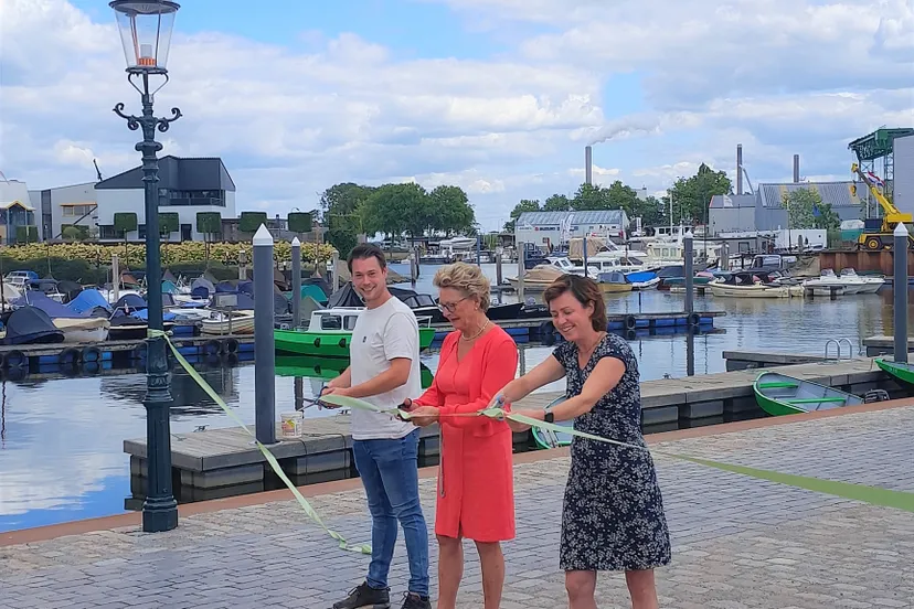 foto door gemeente drimmelen van heropening oude haven 27072022 gemeente drimmelen