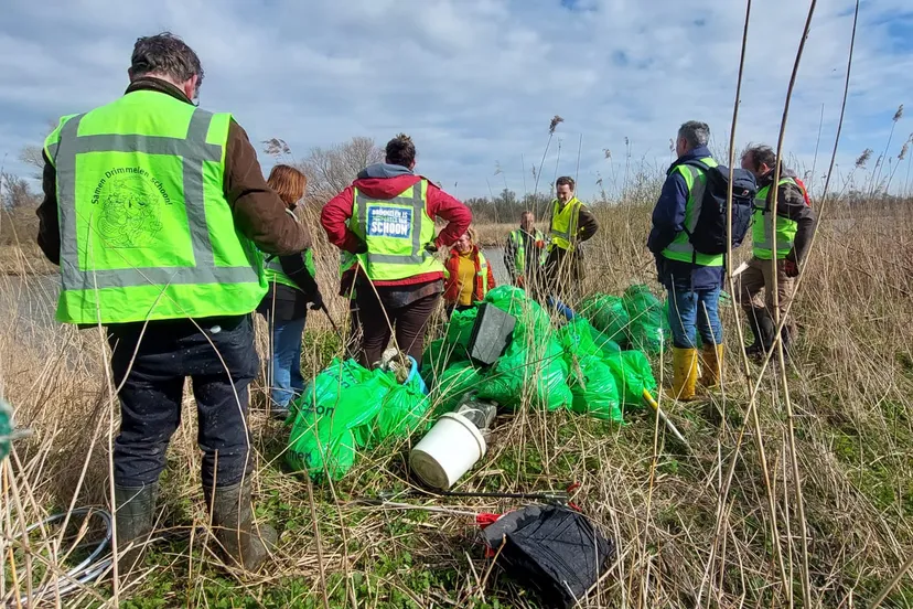 opruimactie zwerfafval biesbosch oevers voorjaar 2024 9