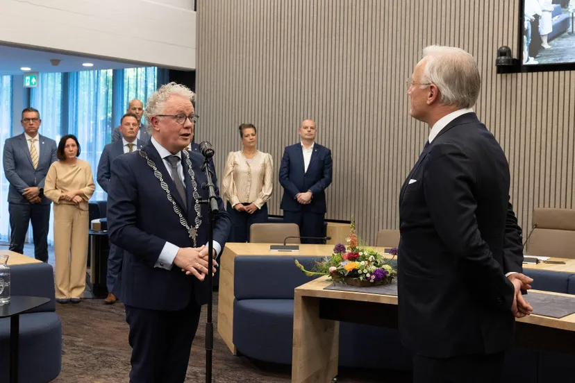 beediging burgemeester gebben fotostudio wierd