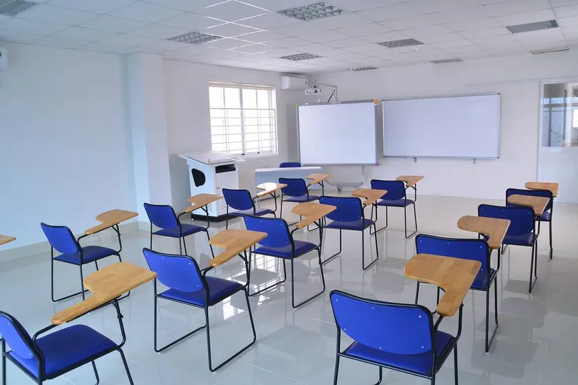 school nhicnttcantho via pixabay
