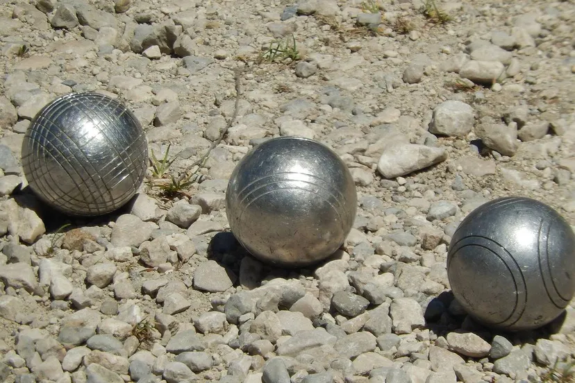 Jeu de Boules (© chantal MURE via Pixabay)