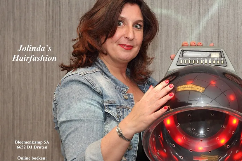 037 jolinda met droogkap bewerkt met tekst