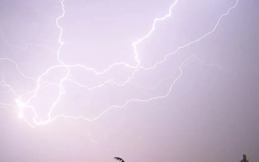 800px bliksem maurice van bruggen onweer cc by sa 3