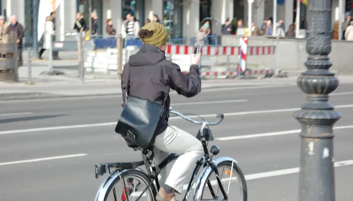 bellen op de fiets 715x408