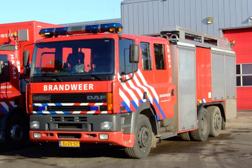 brandweer europoort daf 85 cf pic1 public domain alfvanbeem