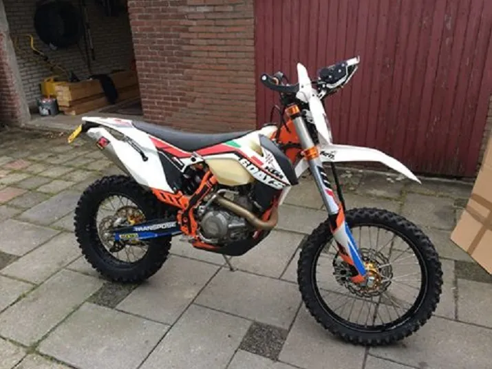 gestolen motor deest