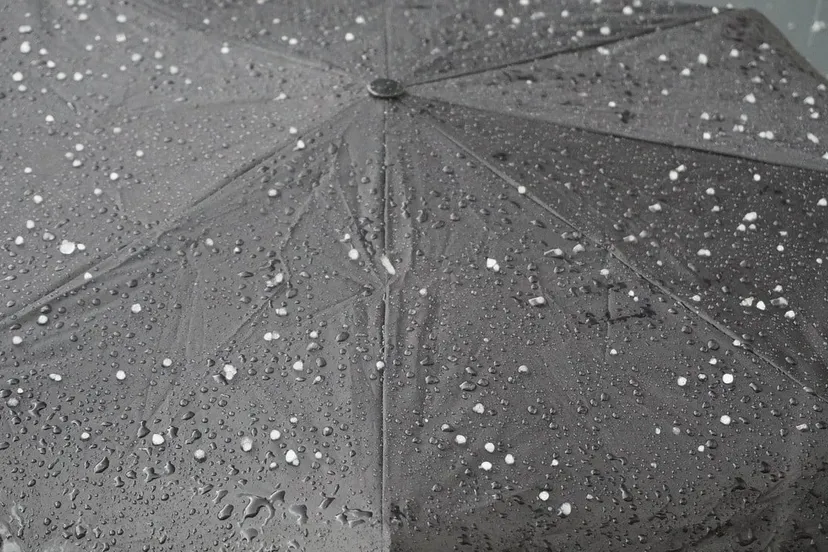 hagel regen janvanbizar pixabay