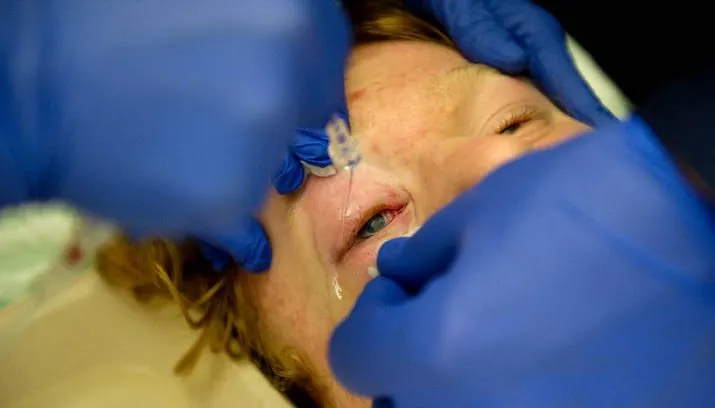 hoe help je comazuiper of vuurwerkslachtoffer 715x408